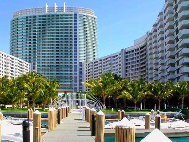 Flamingo South Beach Building Image
